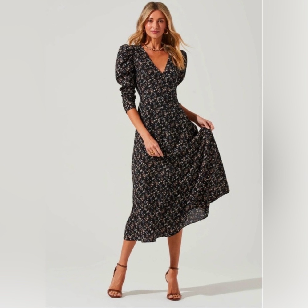 Revolve Astr The Label Black Multi Floral Puff Sleeve Back Cutout Midi Dress Med
